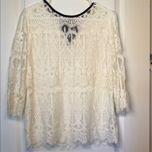 Xhilaration Cream Lace Blouse